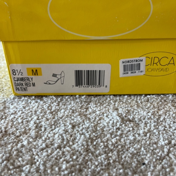 Circa Joan and David peep-toe red heels, 8 1/2, slightly worn in original box - Picture 2 of 9